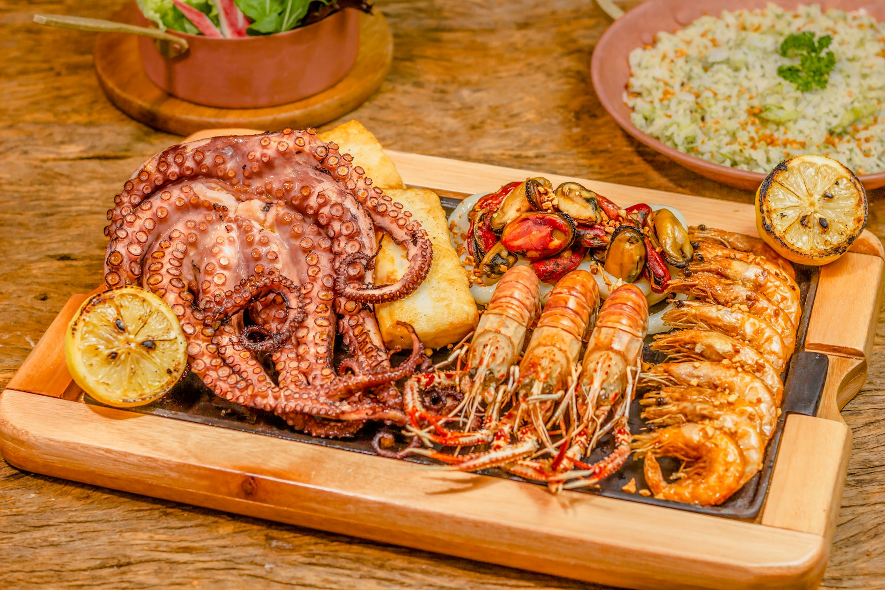 Fresh seafood platter